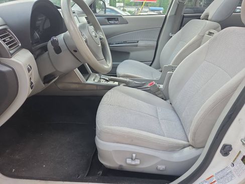Used 2011 Subaru Forester 2.5X Premium AWD/4WD image 14