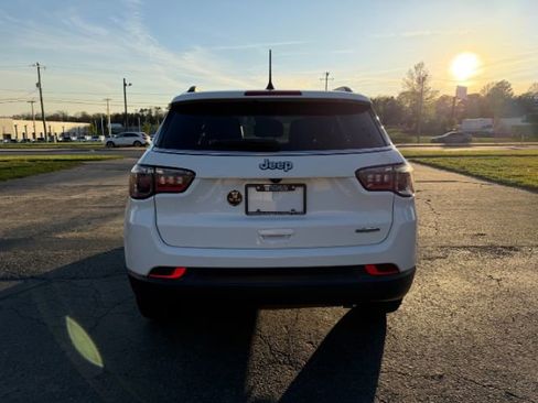 Used 2022 Jeep Compass Latitude w/ Convenience Group image 6