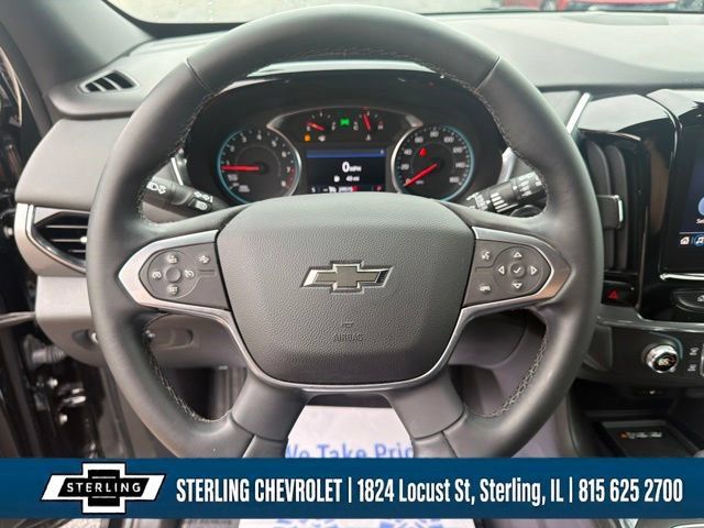 Used 2023 Chevrolet Traverse LT FWD image 18