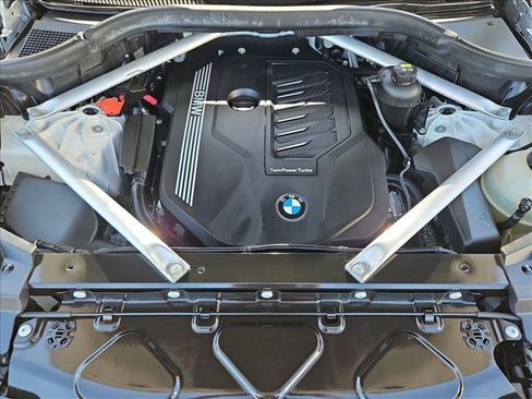 Used 2019 BMW X5 xDrive40i w/ M Sport Package AWD/4WD image 24