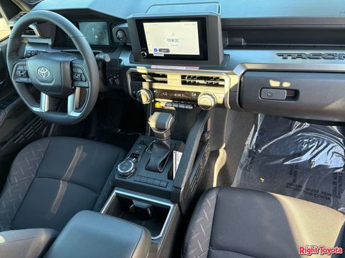 New 2026 Toyota Tacoma SR5 AWD/4WD image 9