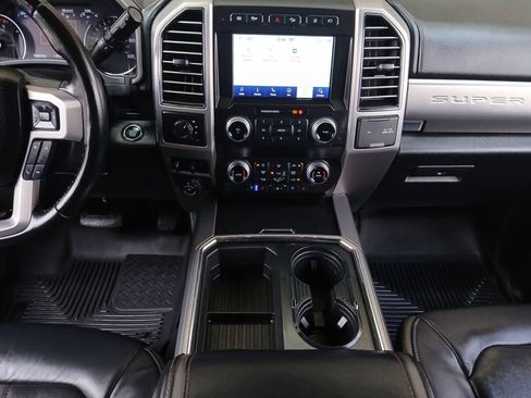 Used 2021 Ford F450 Platinum w/ FX4 Off-Road Package AWD/4WD image 3