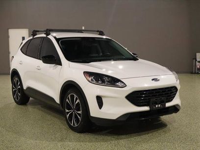 Used 2022 Ford Escape SE w/ SE Sport Appearance Package