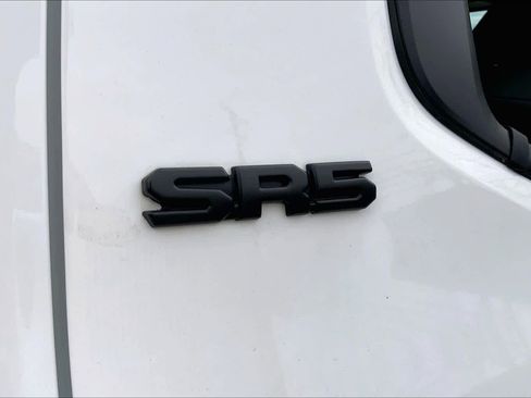 Used 2024 Toyota Tacoma SR5 image 9