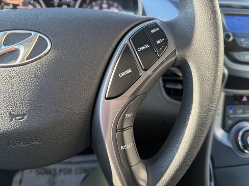 Used 2013 Hyundai Elantra GLS image 26