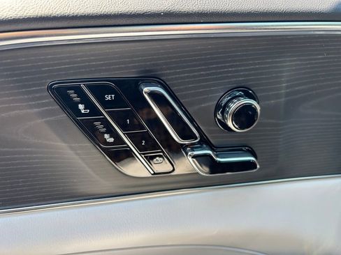 Used 2025 Cadillac Lyriq Sport RWD image 51