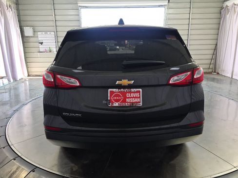 Used 2020 Chevrolet Equinox LS w/ LS Convenience Package FWD image 8
