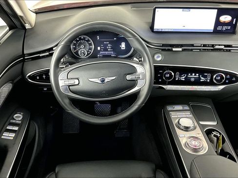 Used 2025 Genesis GV70 2.5T image 7