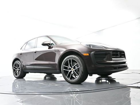 Certified 2023 Porsche Macan image 52