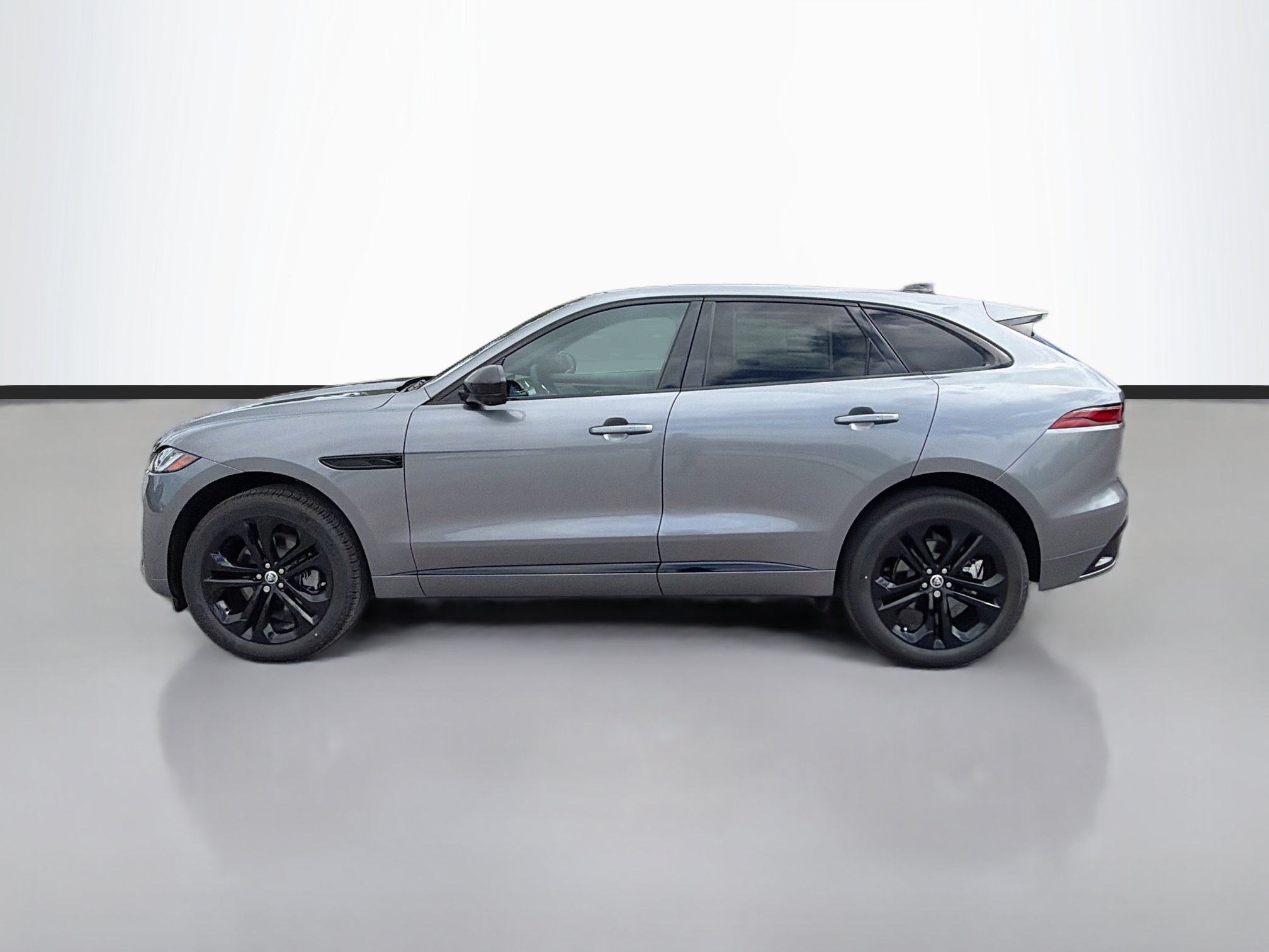 New 2026 Jaguar F-PACE R-Dynamic S AWD/4WD image 2