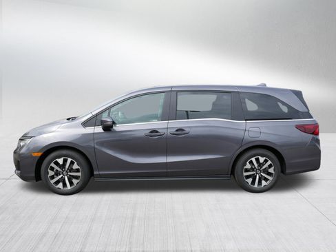 Certified 2026 Honda Odyssey EX-L image 4