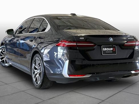 Used 2024 BMW i5 eDrive40i w/ M Sport Package RWD image 11