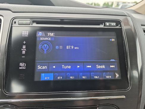 Used 2015 Honda Civic SE image 17