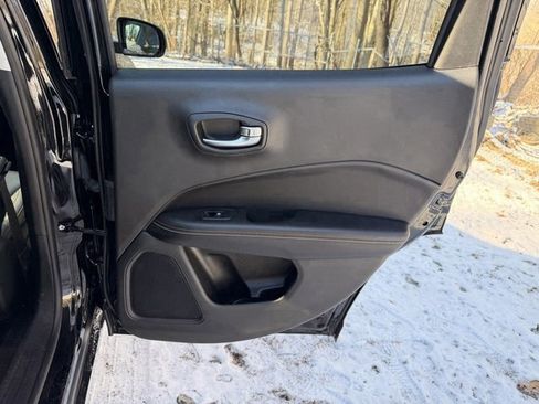 Used 2019 Jeep Compass Latitude w/ Popular Equipment Group image 13