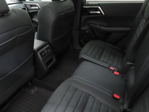 New 2026 Mitsubishi Outlander AWD image 22