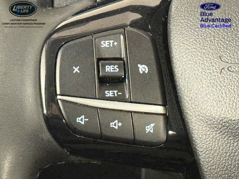 Certified 2022 Ford Escape SE w/ SE Sport Appearance Package image 28