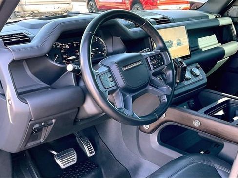 Used 2023 Land Rover Defender 110 X AWD/4WD image 13