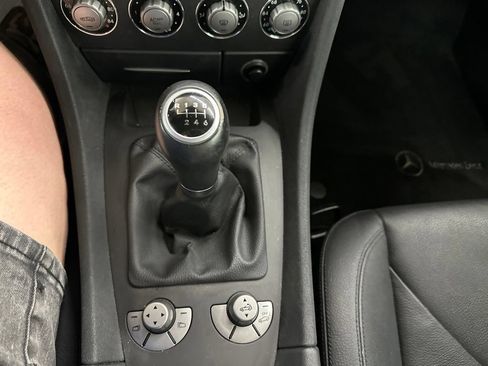 Used 2005 Mercedes-Benz SLK 350 image 33
