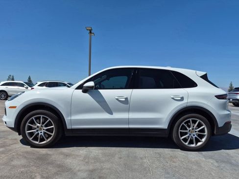 Used 2021 Porsche Cayenne AWD/4WD image 8