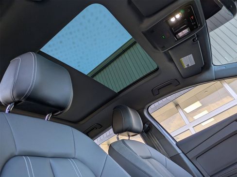 Used 2023 Audi Q4 e-tron Premium w/ Convenience Package image 22