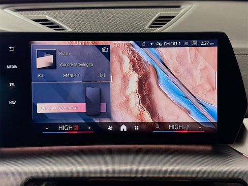 Used 2024 BMW X2 xDrive28i w/ Premium Package image 16