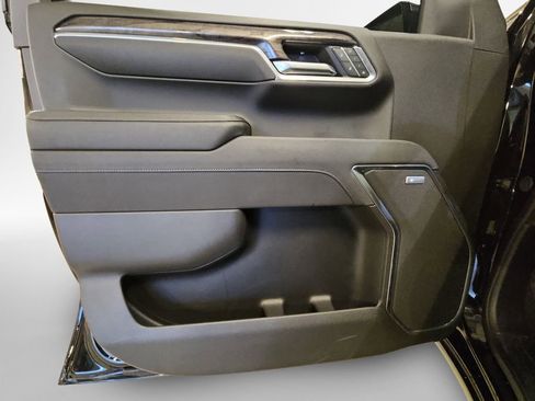 Certified 2025 Chevrolet Silverado 1500 LTZ w/ LTZ Premium Package image 14