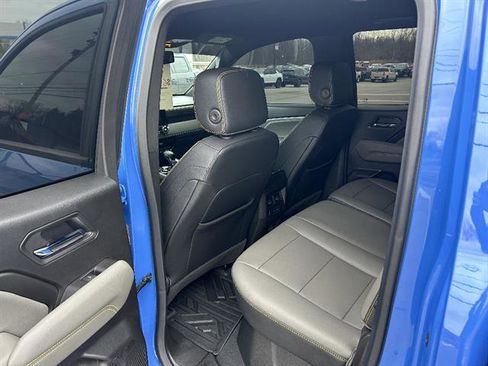 Used 2025 Chevrolet Colorado ZR2 w/ ZR2 Bison Edition AWD/4WD image 34