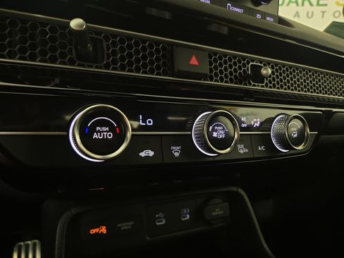 Used 2025 Honda Civic Sport image 27