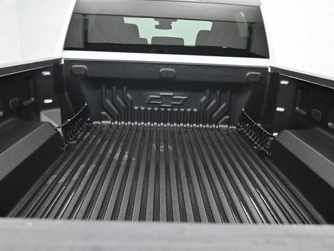 Used 2024 Chevrolet Silverado 2500 LT image 25
