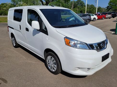 Used 2020 Nissan NV200 SV w/ Sliding Glass Door Package image 13
