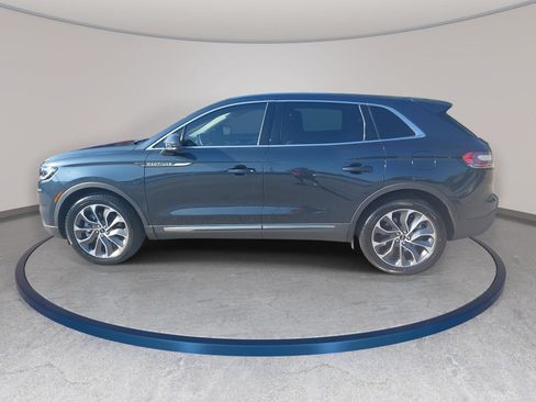 Used 2022 Lincoln Nautilus Reserve AWD/4WD image 8