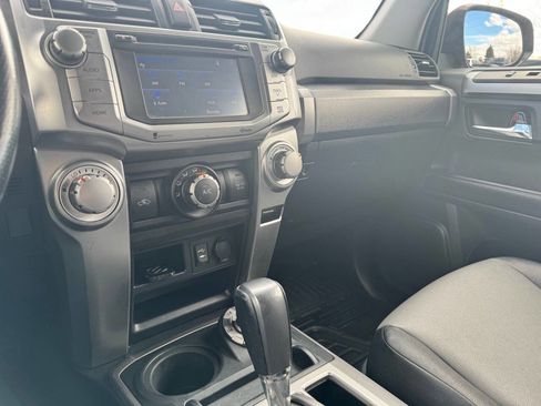 Used 2014 Toyota 4Runner SR5 Premium image 21