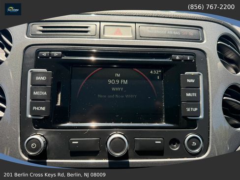 Used 2014 Volkswagen Tiguan SEL AWD/4WD image 23