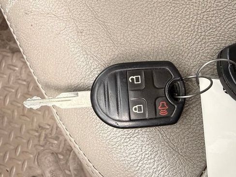 Used 2011 Ford Edge Limited FWD image 13
