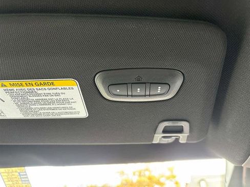 Used 2025 Dodge Charger R/T w/ Sun & Sound Package image 21