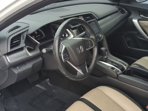 Used 2017 Honda Civic EX-L image 10