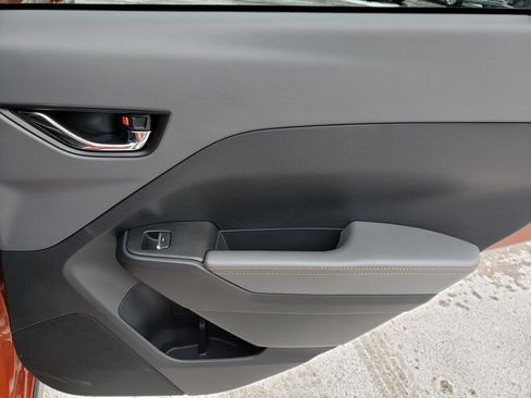 Used 2025 Subaru Crosstrek 2.5i Limited w/ Crosstrek Mirror Package image 16