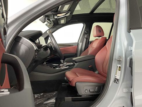 Certified 2024 BMW X3 M40i image 9