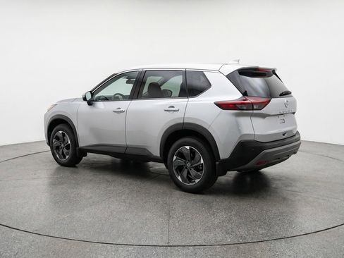 Used 2025 Nissan Rogue SV AWD/4WD image 6