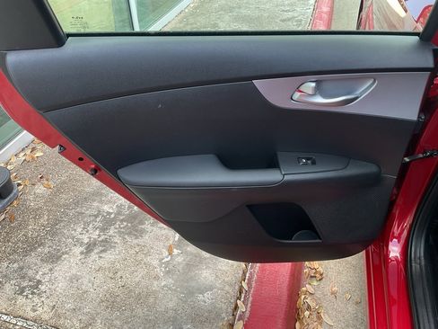 Used 2024 Kia Forte LXS image 17