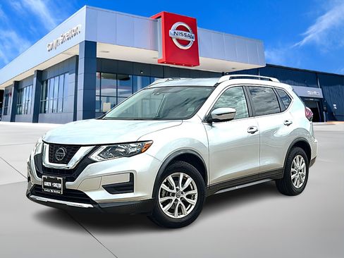 Used 2020 Nissan Rogue SV FWD image 1