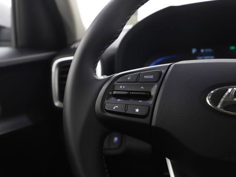 Certified 2026 Hyundai Venue SEL image 24
