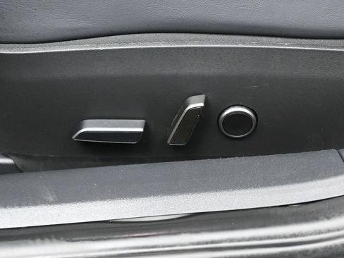 Used 2023 Tesla Model 3 Standard Range RWD image 12