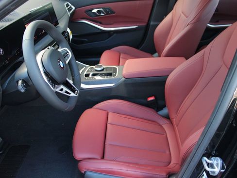 Used 2026 BMW 330i Sedan w/ M Sport Package RWD image 5