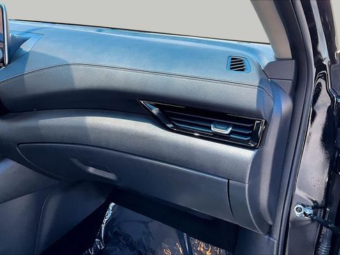 Used 2025 Nissan Sentra SV FWD image 19