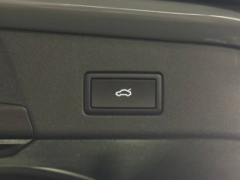 Certified 2023 Volkswagen ID.4 Pro S AWD/4WD image 35