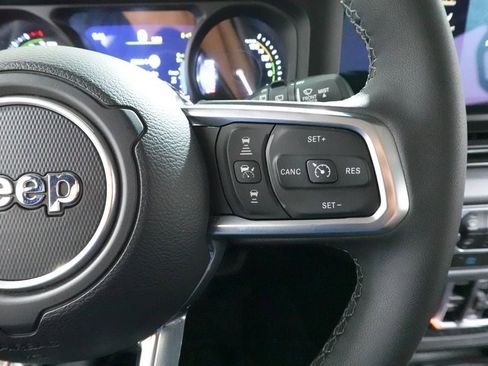 Used 2025 Jeep Wrangler Sahara 4xe image 12