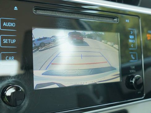 Used 2019 Toyota Corolla LE FWD image 11
