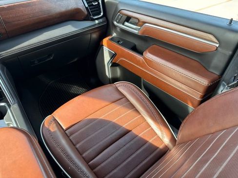 Used 2024 GMC Sierra 2500 Denali Ultimate image 15