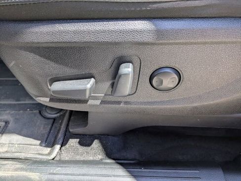 Used 2024 Kia Telluride S w/ S Sunroof Package FWD image 22